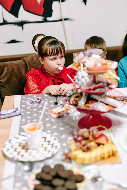 Антикафе Гараж Калинковичи и семейный детский фотограф Мозырь 150221 фото 16